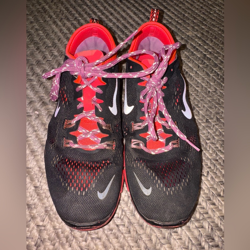 Nike Free TR Fit 4 black and pink Sneakers 7.5